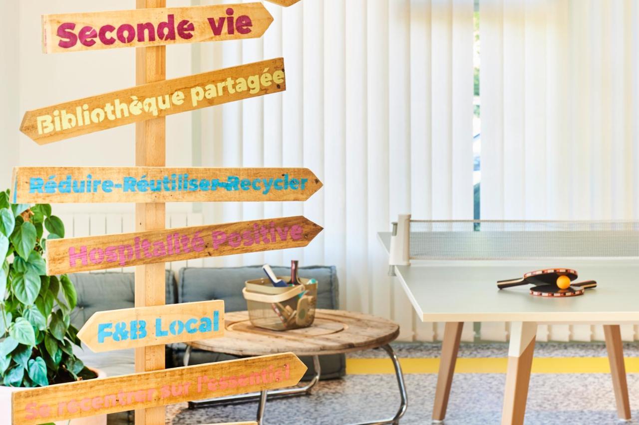 Greet Versailles - Le Bretonneux Hotel